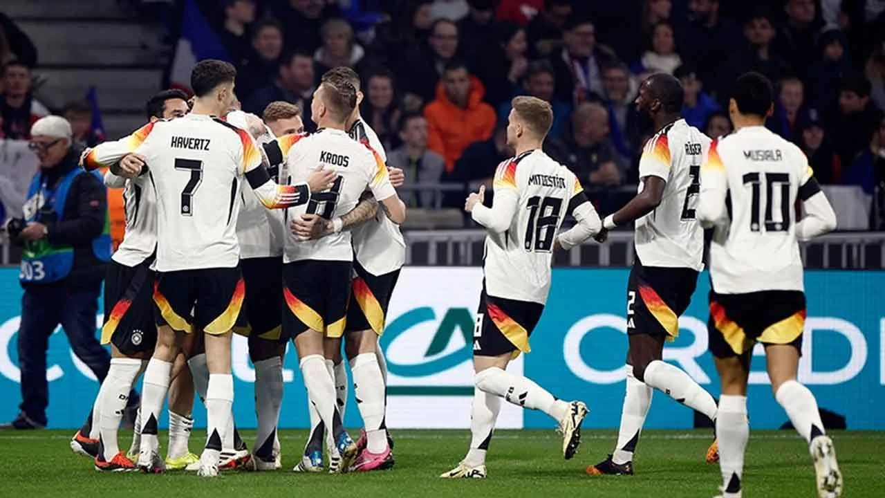 7. saniyede gol! Almanya, Fransa deplasmanında kazandı! - 1. Resim
