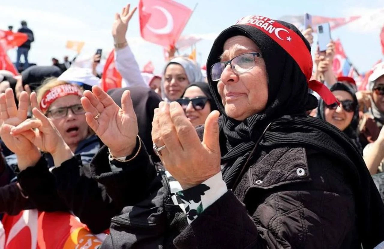 AK Parti Yeniden Büyük İstanbul Mitingi'ne 650 bin kişi katıldı