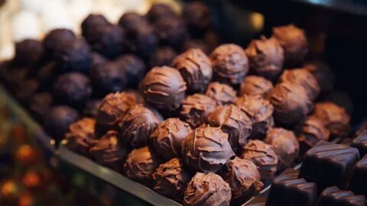 Bayramda ağzınızın tadı kaçmasın! Lokum, şekerleme ve çikolata için merdiven altı uyarısı