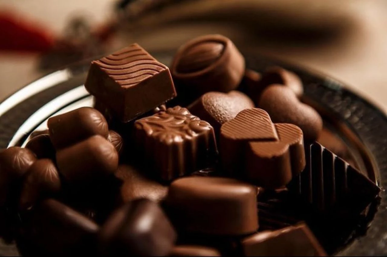 Bayramda ağzınızın tadı kaçmasın! Lokum, şekerleme ve çikolata için merdiven altı uyarısı geldi - 1. Resim