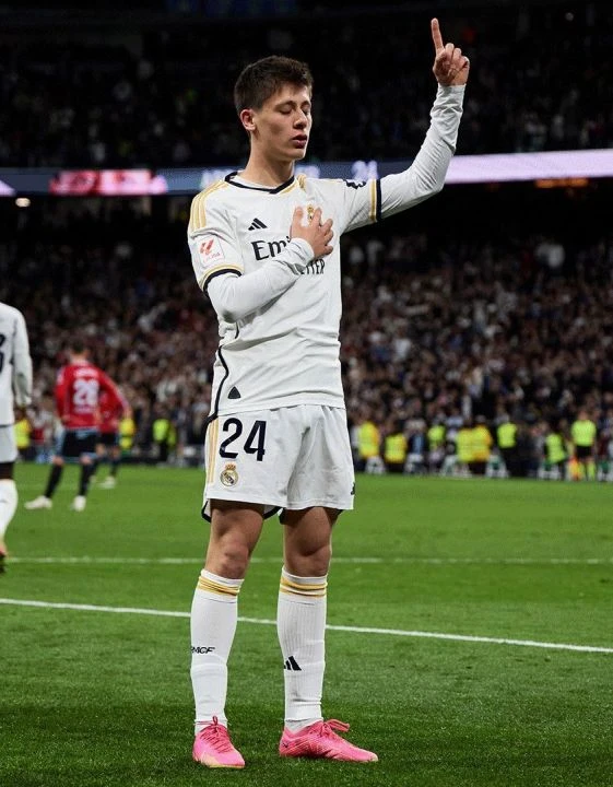 Galatasaray cephesinden Arda Güler sözleri: İki maç iyi oynasın "Messi" diyorlar! - 1. Resim