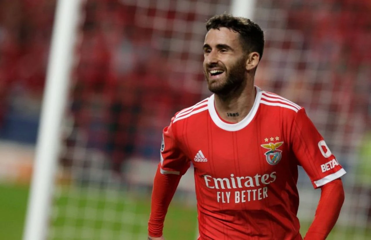 Galatasaray, Mertens'in yerini Portekiz'den dolduruyor! - 1. Resim