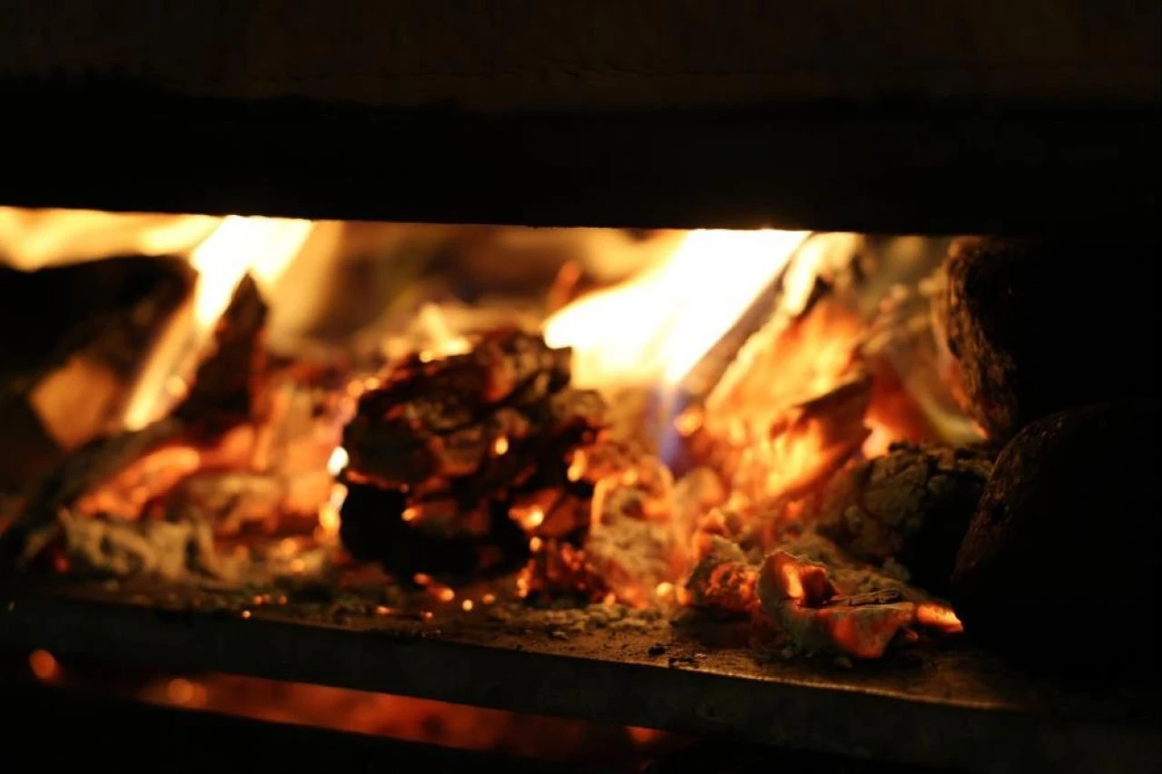 İftar ile sahur arası vazgeçilmez lezzet: Közde çay