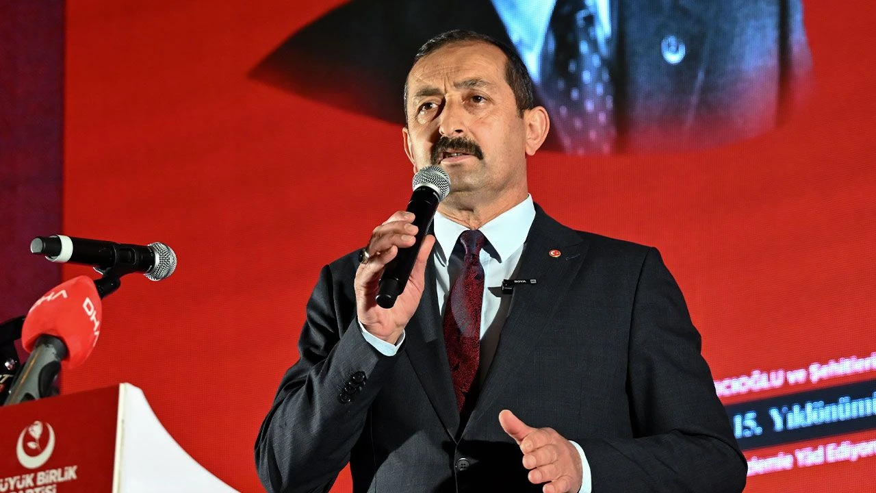 Mustafa Destici'den anket açıklaması! Yarıştaki son durumu paylaştı - 2. Resim