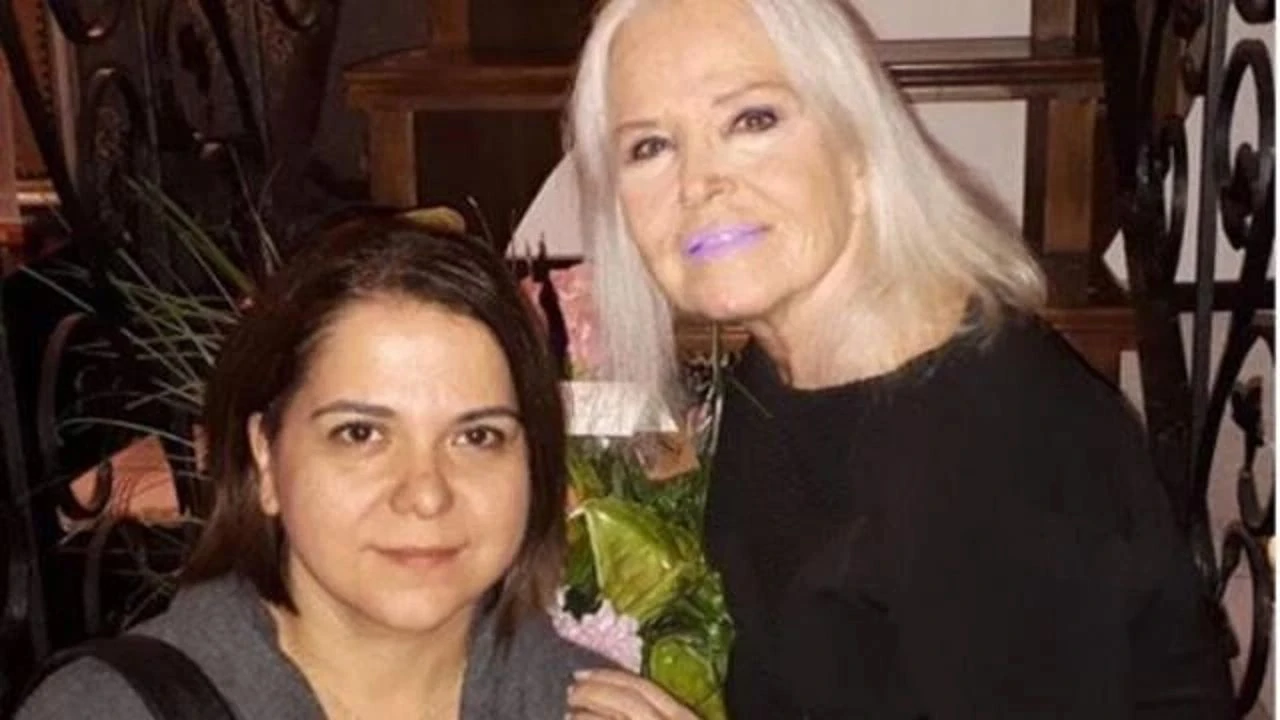 'Türkiye'nin Gönül'ü yapayalnız' diye isyan eden ünlü sanatçı hastanede vasiyetini açıkladı