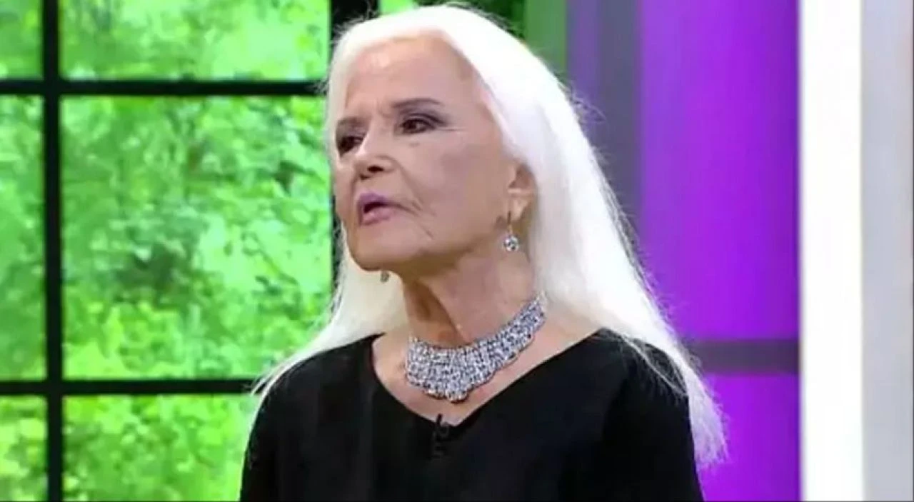 'Türkiye'nin Gönül'ü yapayalnız' diye isyan eden ünlü sanatçı hastanede vasiyetini açıkladı