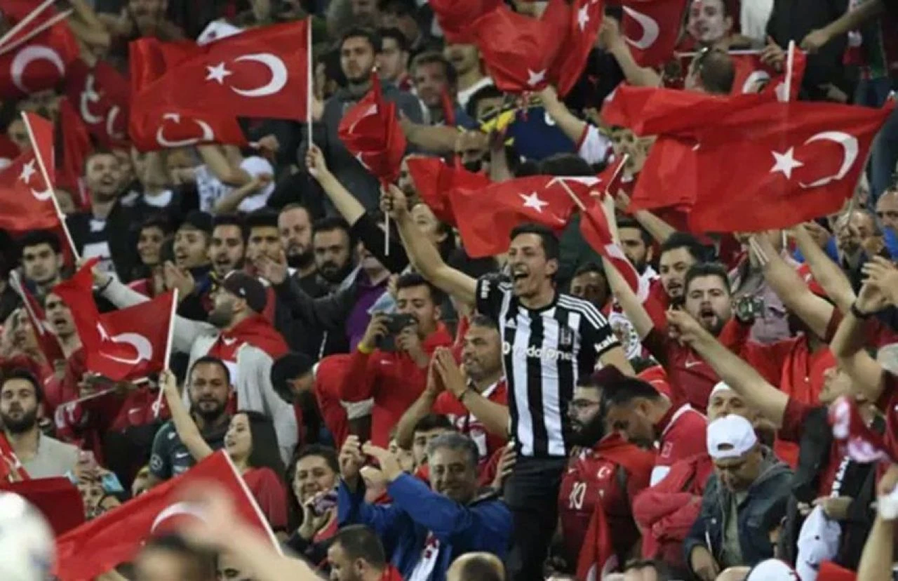 Dünyanın en ateşli taraftarları belli oldu! Listede Süper Lig'den sadece bir takım var - 1. Resim