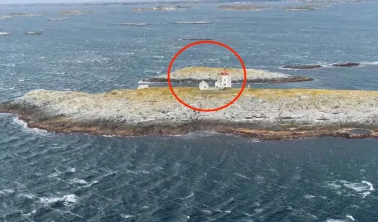 Dünyanın en yalnız evi için teklif yağdı! Üstelik ulaşımı da çok zor - 1. Resim