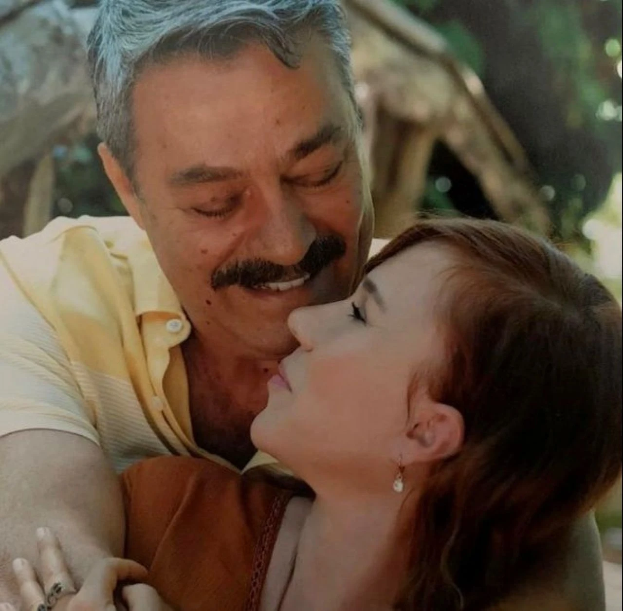 Jülide Kural'ın hayatı ve biyografisi - 1. Resim