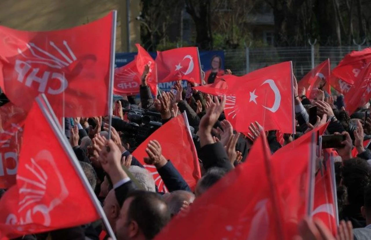 Özgür Özel, belediye başkan adayının ismini yanlış söyledi - 2. Resim