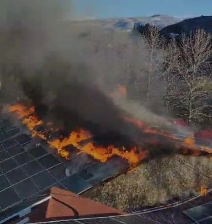 Bingöl'deki termal tesiste korkutan yangın!  - 1. Resim