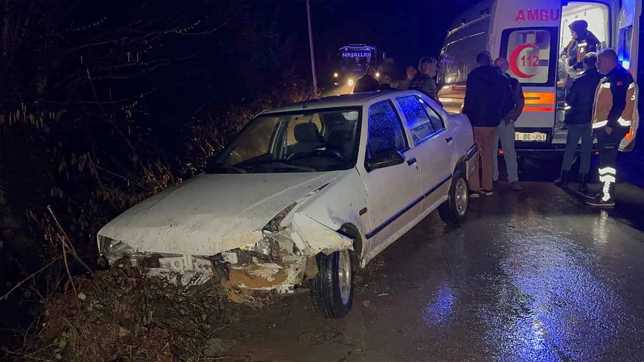 Facianın eşiğinden döndüler! Kayganlaşan yolda kaza: 4 yaralı