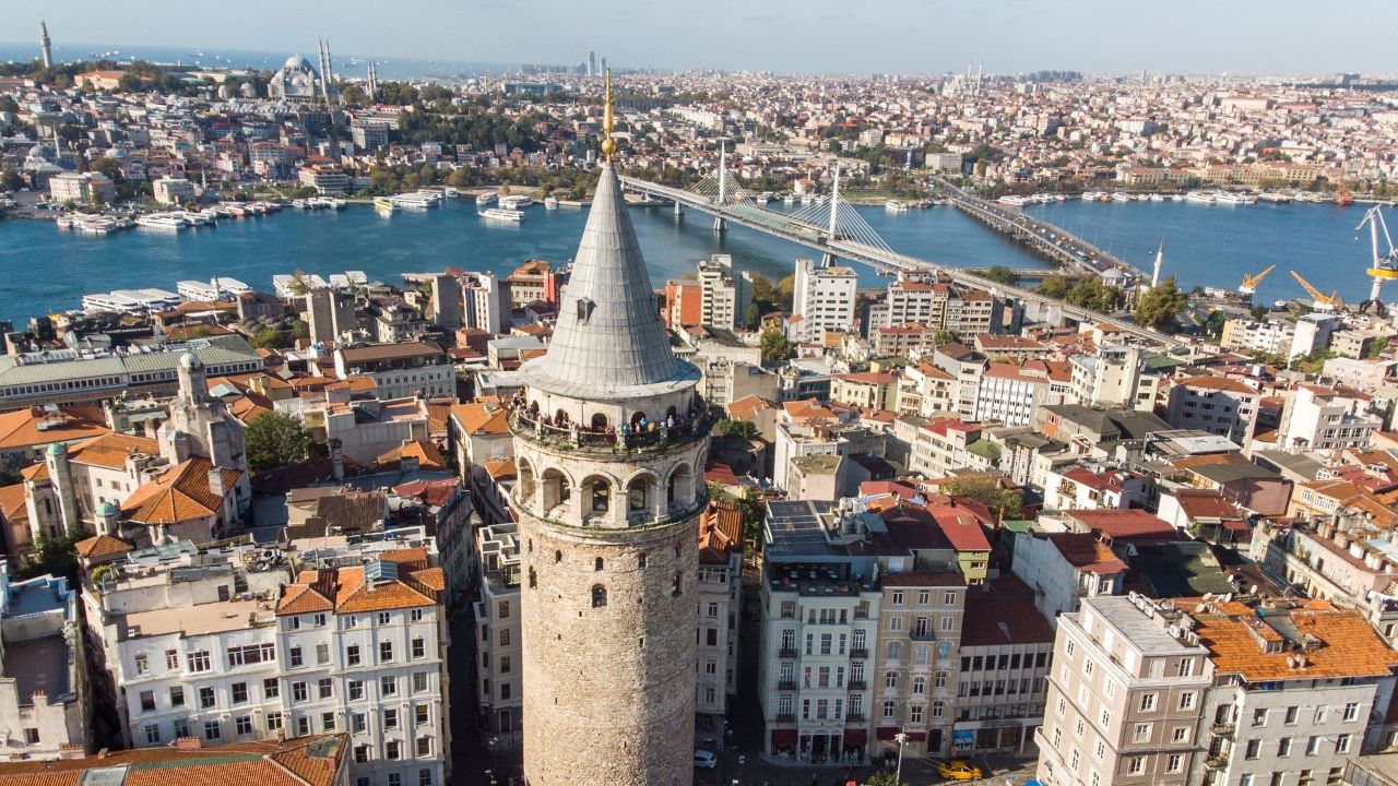 İstanbul&#039;un yeniden dağı taşı altın oldu! Dünya&#039;da en çok ziyaret edilen şehir sıralamasında rekor kırdı