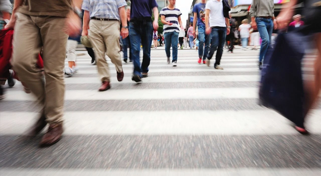 İşten çıkarmalar dalga dalga yayılıyor! 11 dev şirket kemer sıkıyor, binlerce çalışan işsiz kalacak - 3. Resim