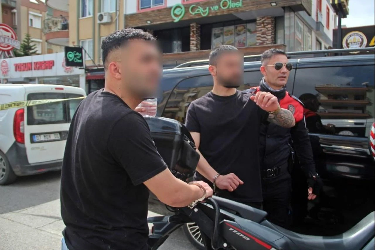 Antalya’da alacak verecek meselesinde silahlar konuştu: 7 yaralı, 12 gözaltı - 1. Resim