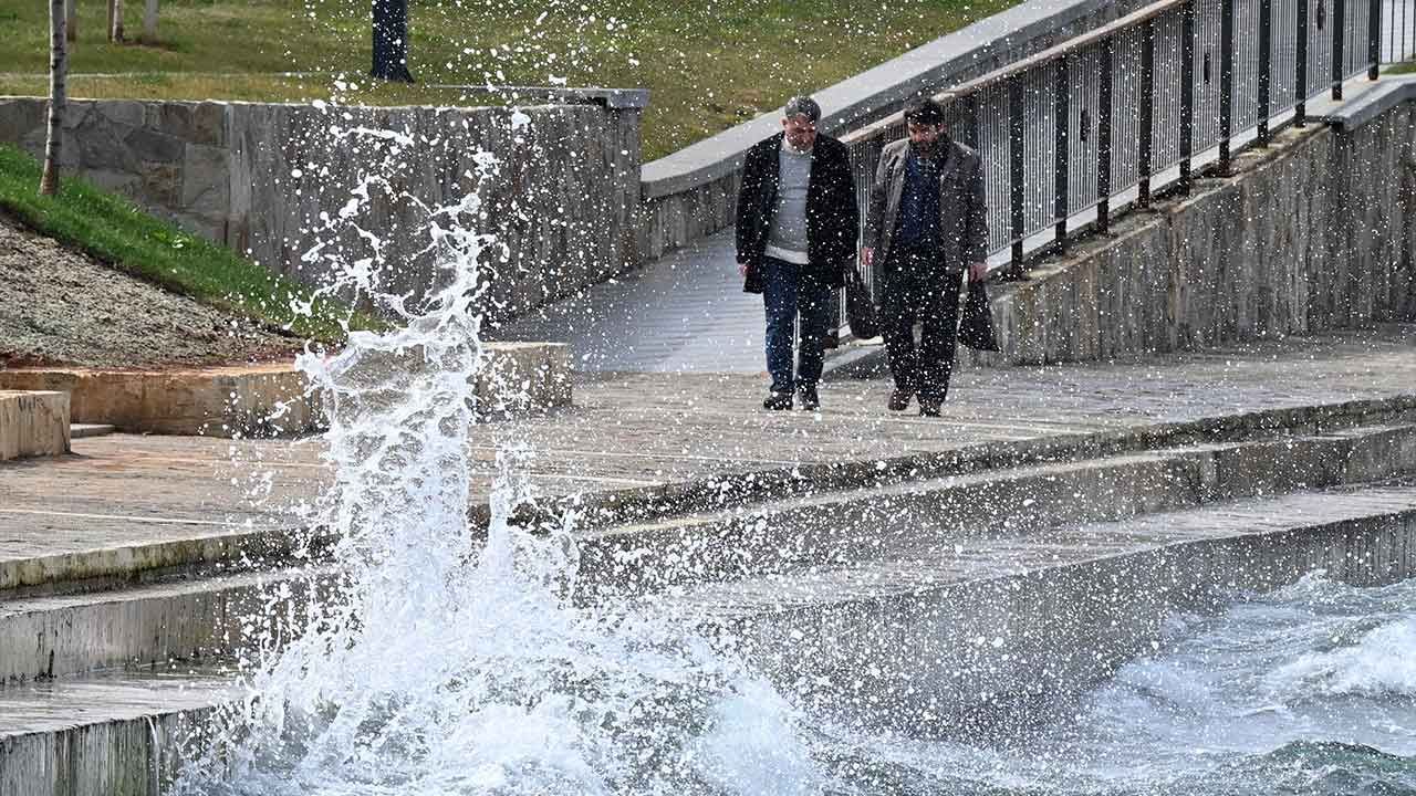 Meteoroloji'den fırtına uyarısı: Kuvvetli esecek! İşte İstanbul, Ankara, İzmir ve il il 27 Mart hava durumu...