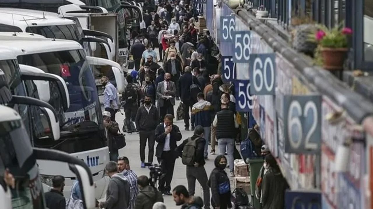 Otobüs ve uçak bileti satışları patladı! Yerel seçimler öncesi seyahat hareketliliği başladı