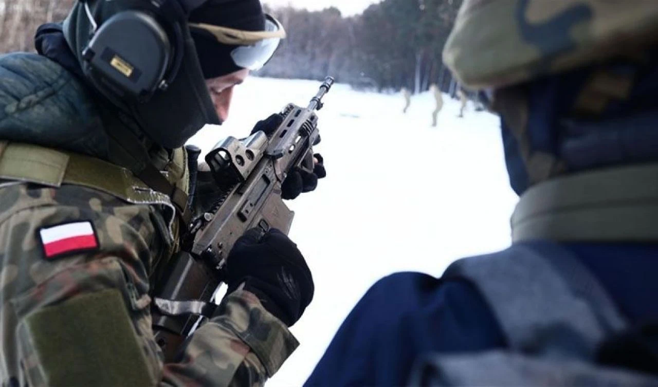 Ülkedeki tatbikatlarda çok sayıda asker öldü: Tüm askeri tatbikatlar askıya alındı - 1. Resim