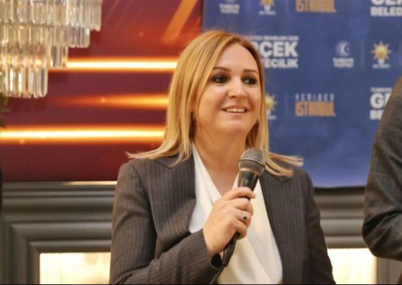 AK Parti Bayrampaşa Belediye Başkan adayı İlknur Kovaç Bayraktar hakkında bilgiler