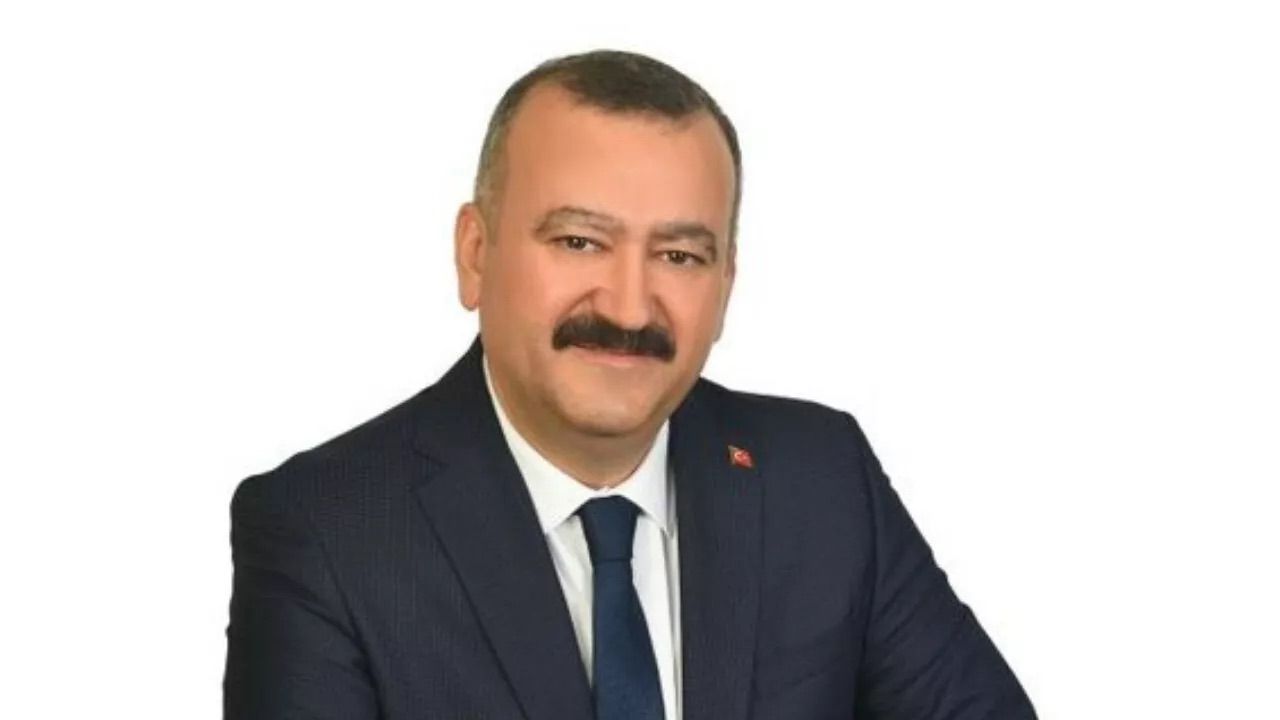 AK Parti İzmir Urla Belediye Başkan Adayı Tarkan Bakırlı kimdir? Hayatı ve biyografisi