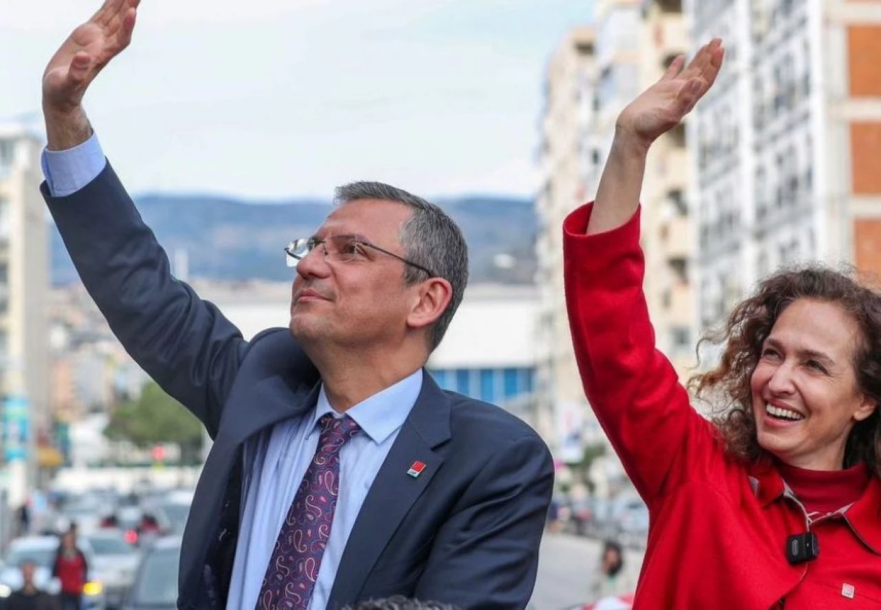 CHP Karşıyaka Belediye Başkan adayı Behice Yıldız İşçimenler Ünsal'ın hayatı ve biyografisi