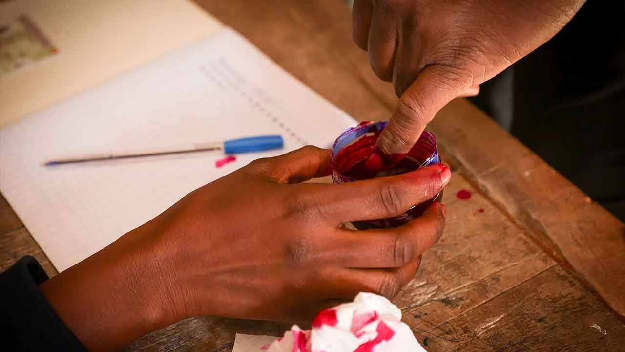 Cumhurbaşkanlığı seçiminde bir ilk! Seçime 10 gün kala hapisten çıktı, ilk turda kazandı