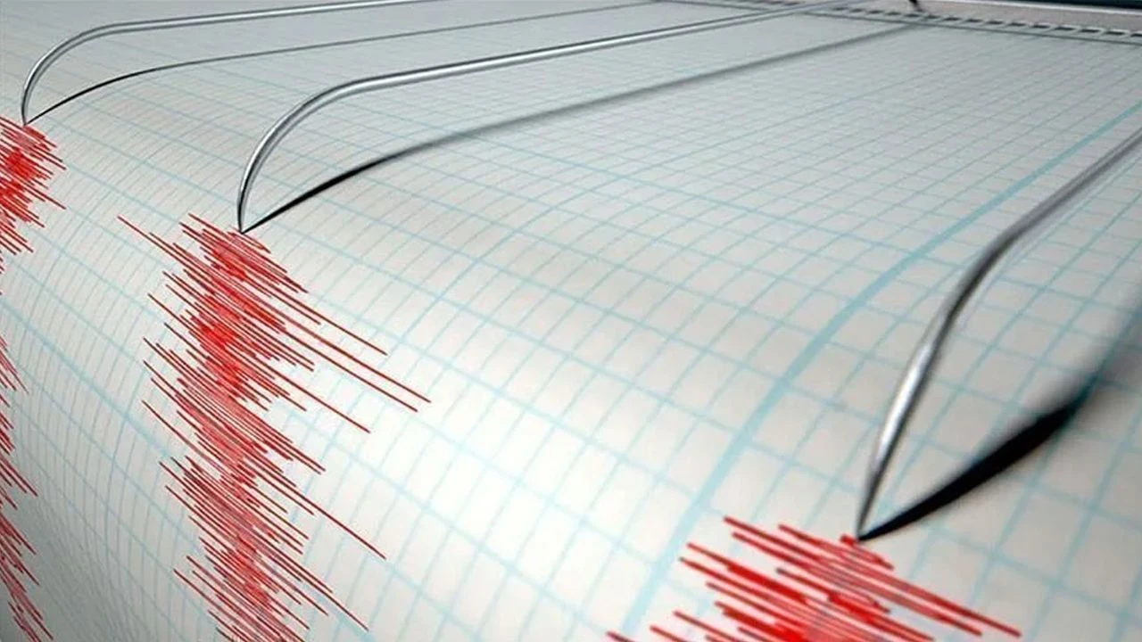 Son dakika! Türkiye beşik gibi: Akdeniz&#039;de korkutan deprem...