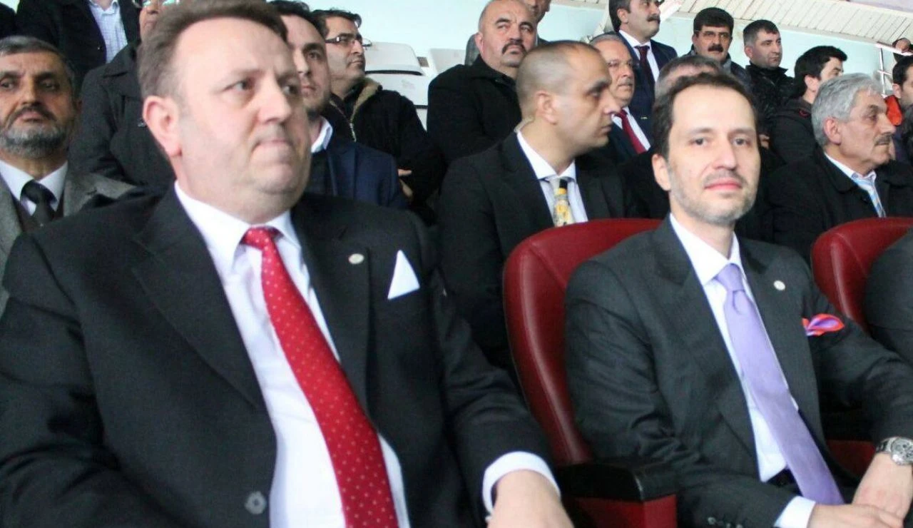 Yeniden Refah'ta bir çatlak daha! Erbakan'a 2 gün kala son çağrı: Yanlıştan vazgeç vebali yüklenme! - 1. Resim