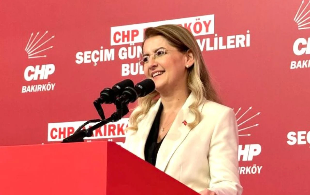 CHP Bakırköy Belediye Başkan adayı Ayşegül Ovalıoğlu hakkında bilgiler