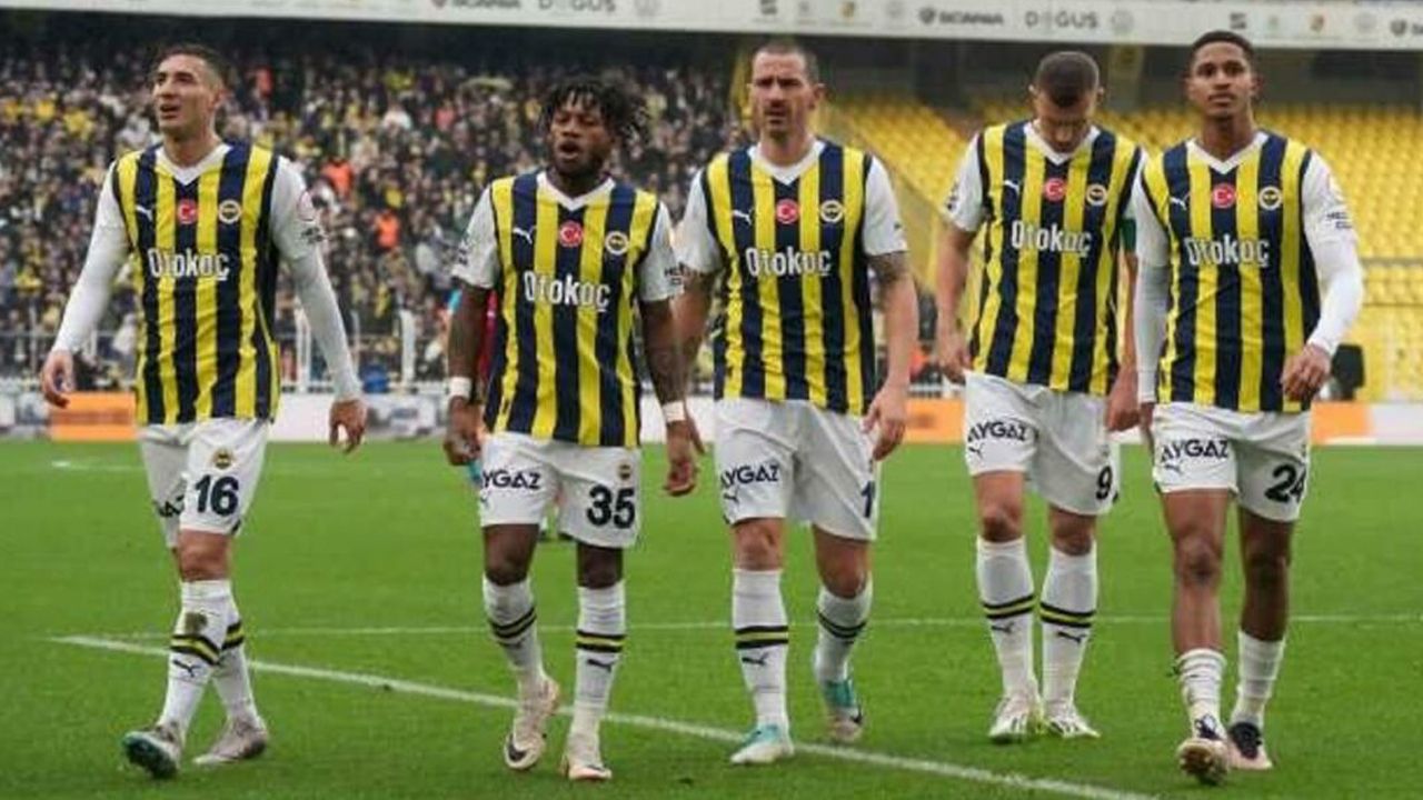 Fenerbahçe&#039;de yeni sezon öncesi ilk ayrılık! Anlaşma sağlandı