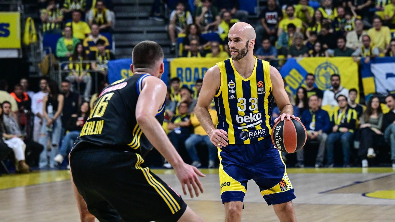 Fenerbahçe&#039;den Berlin karşısında görkemli zafer