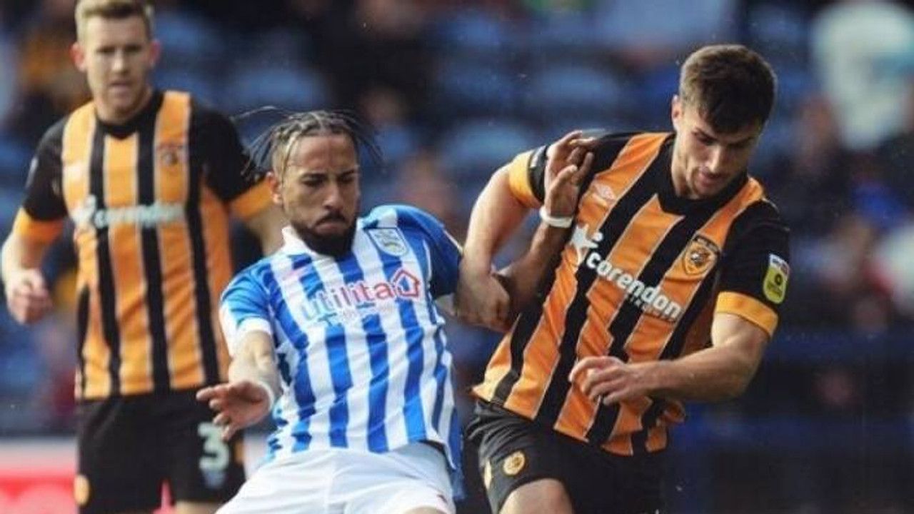 Hull City  play-off  yolunda yara aldı