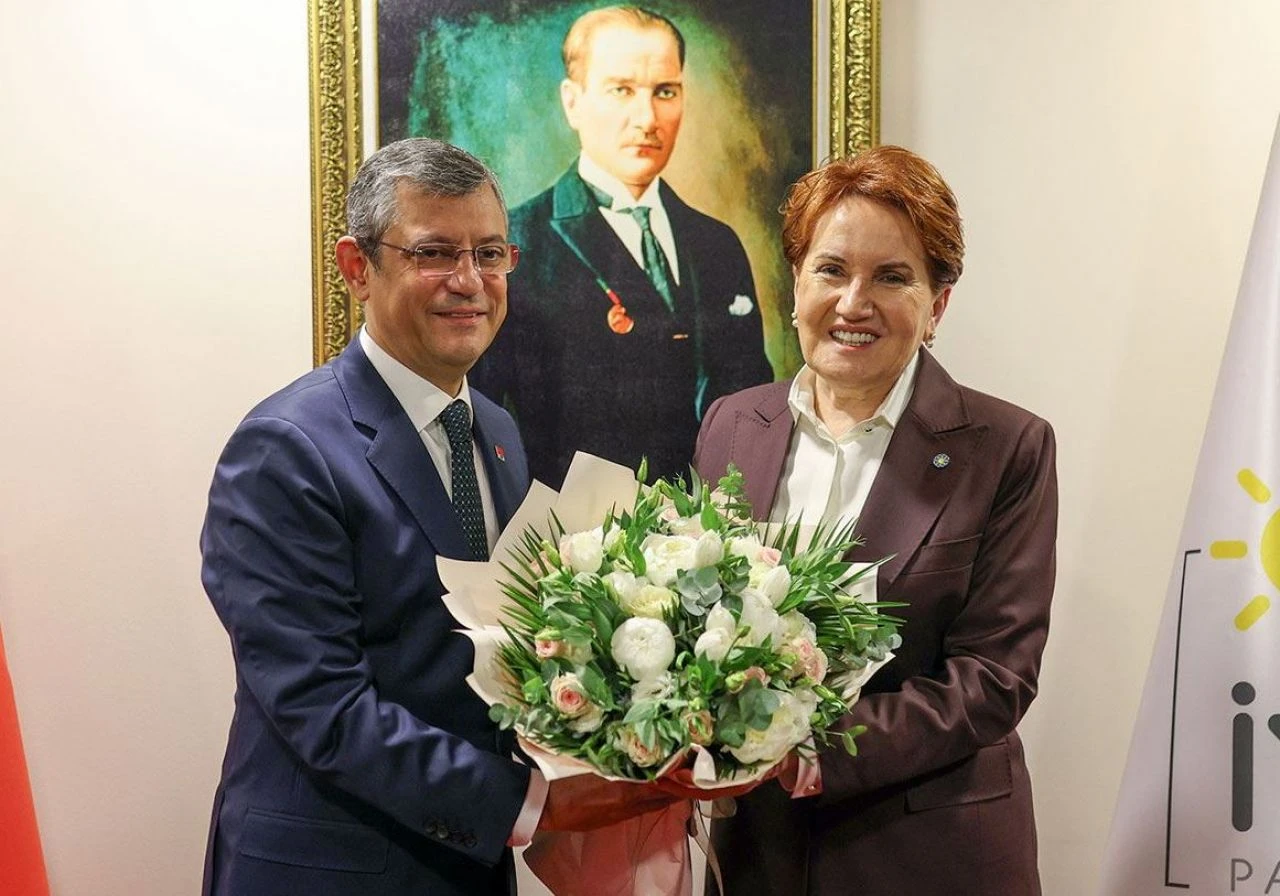 Özgür Özel'den 'Bana abla demeyin' diyen Meral Akşener'e 2 kelimelik cevap! - 1. Resim