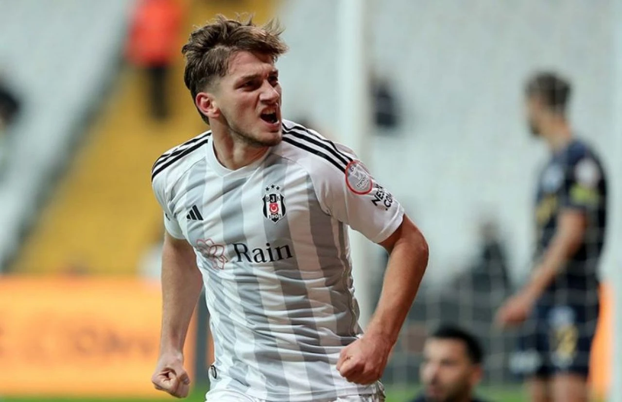 Premier Lig'den Semih Kılıçsoy'a 26 milyonluk teklif - 1. Resim