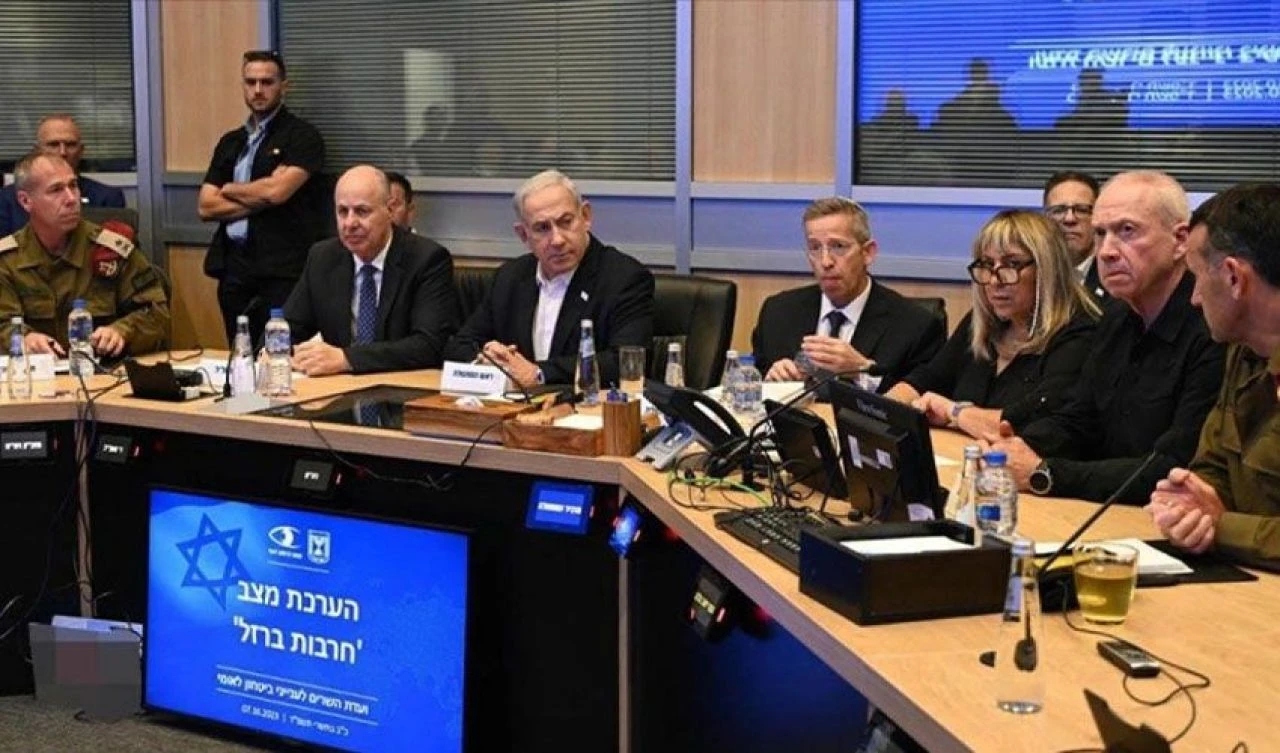 Savaş Kabinesi'nde çatlak büyüyor! Netanyahu ve Gantz anlaşamıyor - 1. Resim