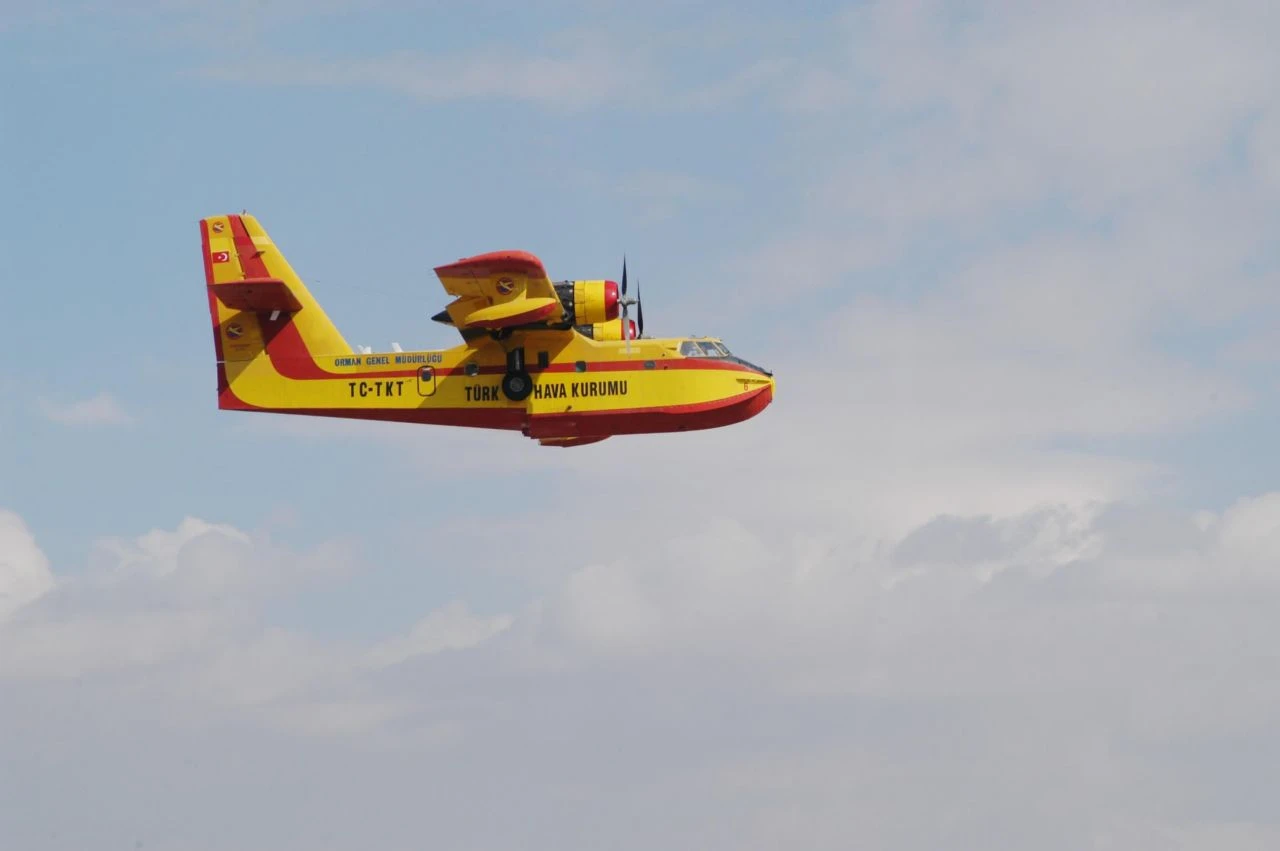 Türk Hava Kurumu’nun gurur günü! Genç pilotlar gökyüzüyle buluştu - 1. Resim