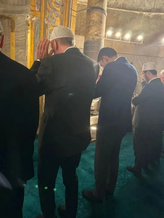 Cumhurbaşkanı Erdoğan Ayasofya Camii'nde tekbirlerle karşılandı