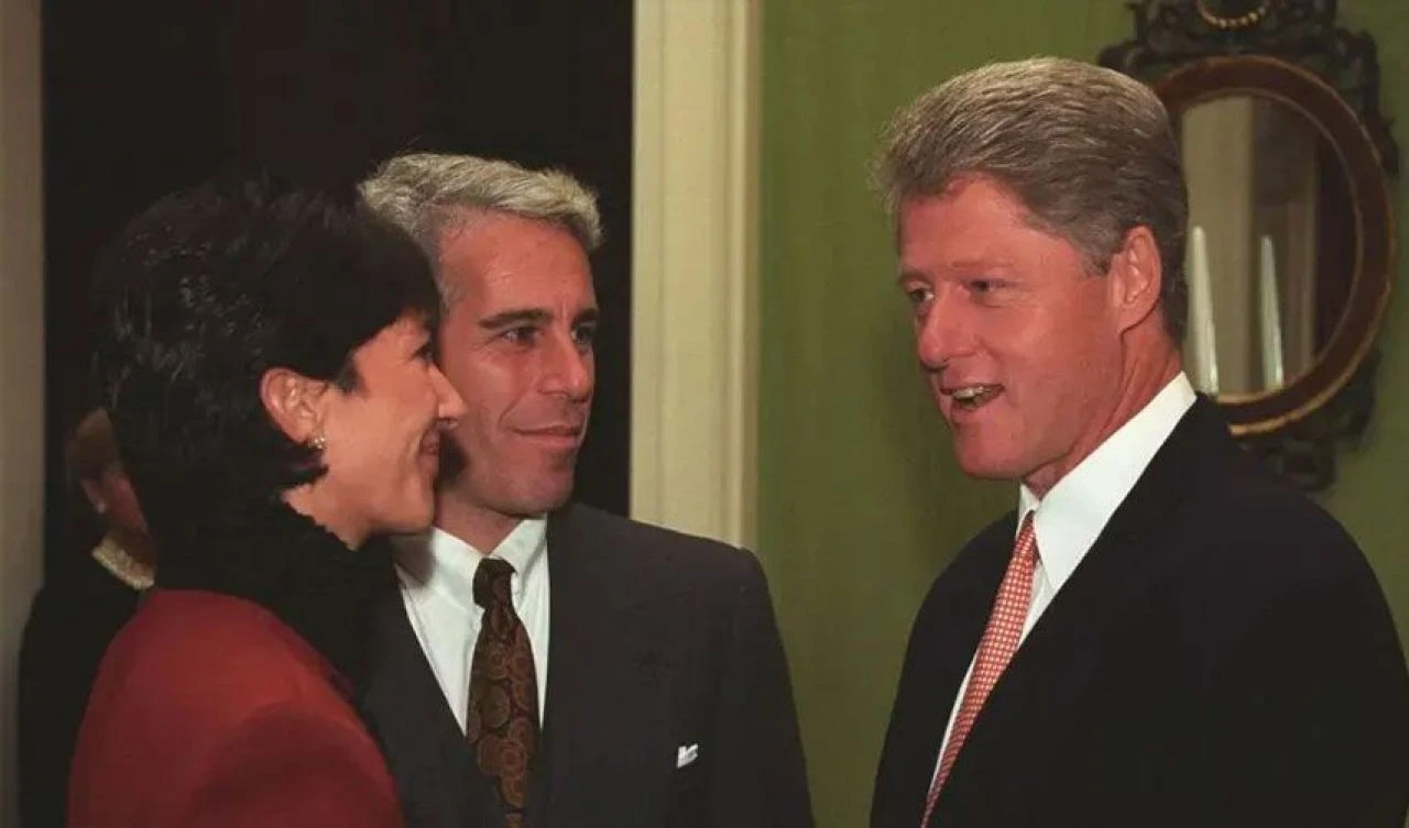 Gizli ziyaretçinin telefonu sinyal gönderdi: Epstein adasındaki 200 konuk ortaya çıktı