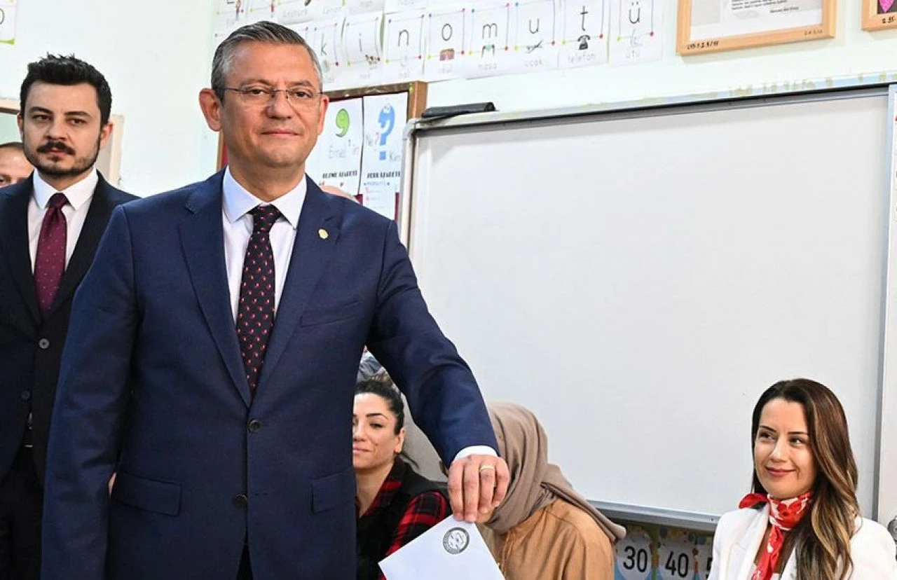 CHP lideri Özgür Özel'den 'tarihi sonuç' açıklaması - 1. Resim