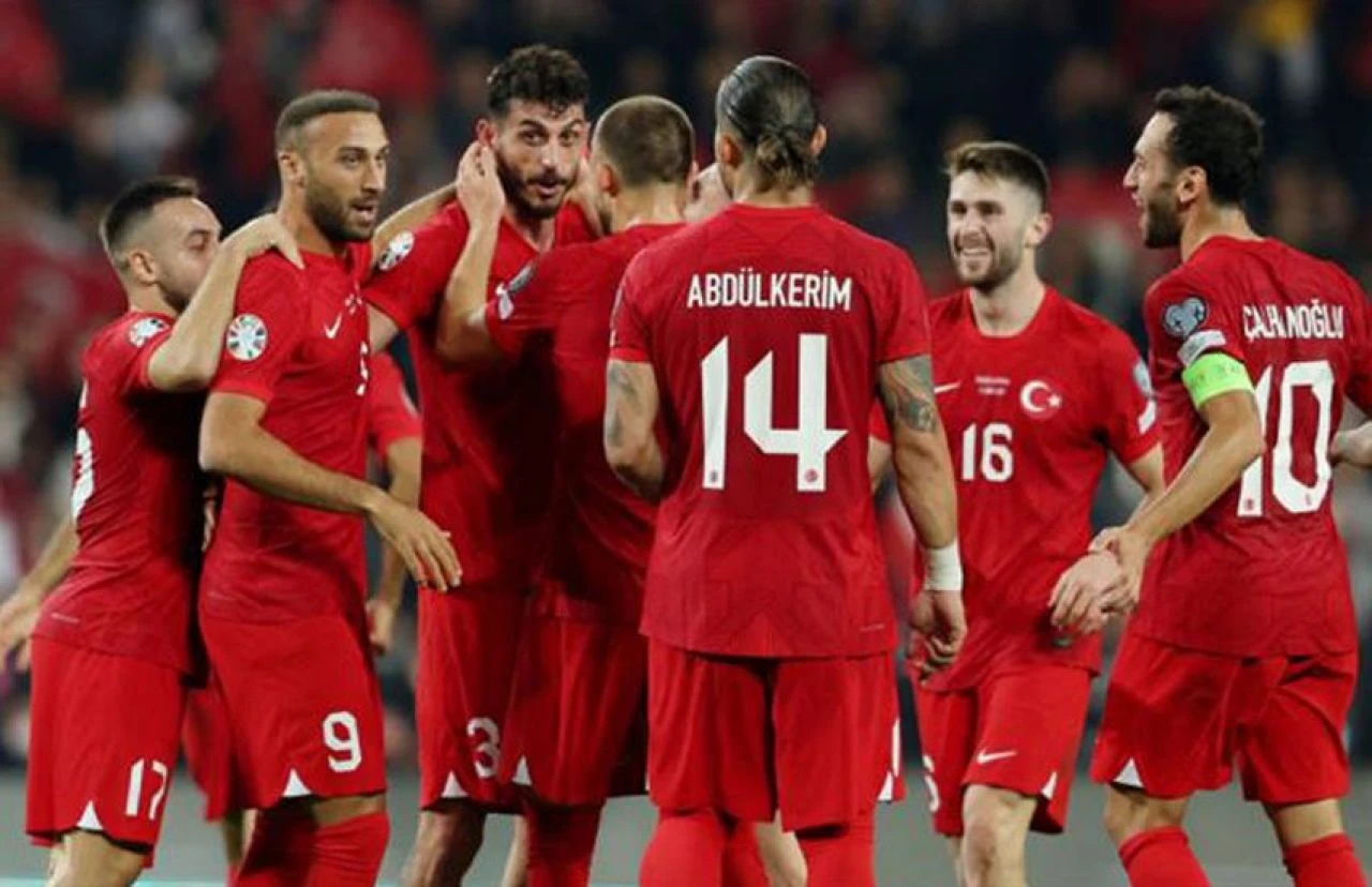 EURO 2024 öncesi sürpriz karar: Millileri sevindirecek gelişme! - 2. Resim