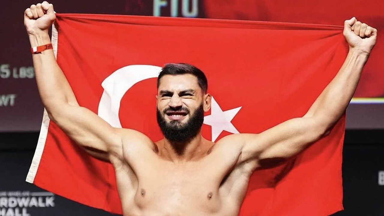 İbo Aslan, UFC&#039;deki ilk maçını nakavtla kazandı!