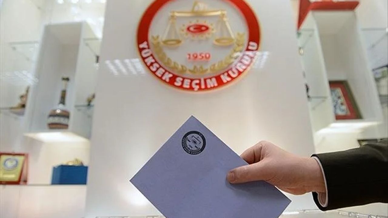 İzmir&#039;de AK Parti&#039;den CHP&#039;ye geçen ilçeler