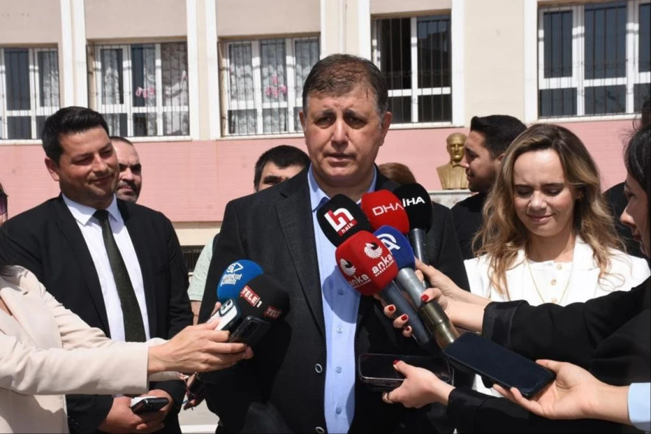 İzmir yeniden CHP'de! İşte ilçe ilçe seçim sonuçları...