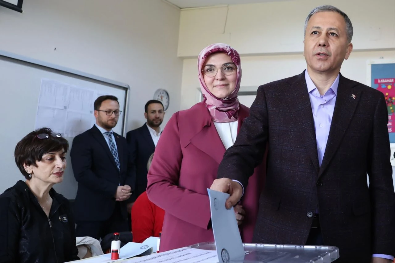 Siyasiler sandık başına gitti - 4. Resim