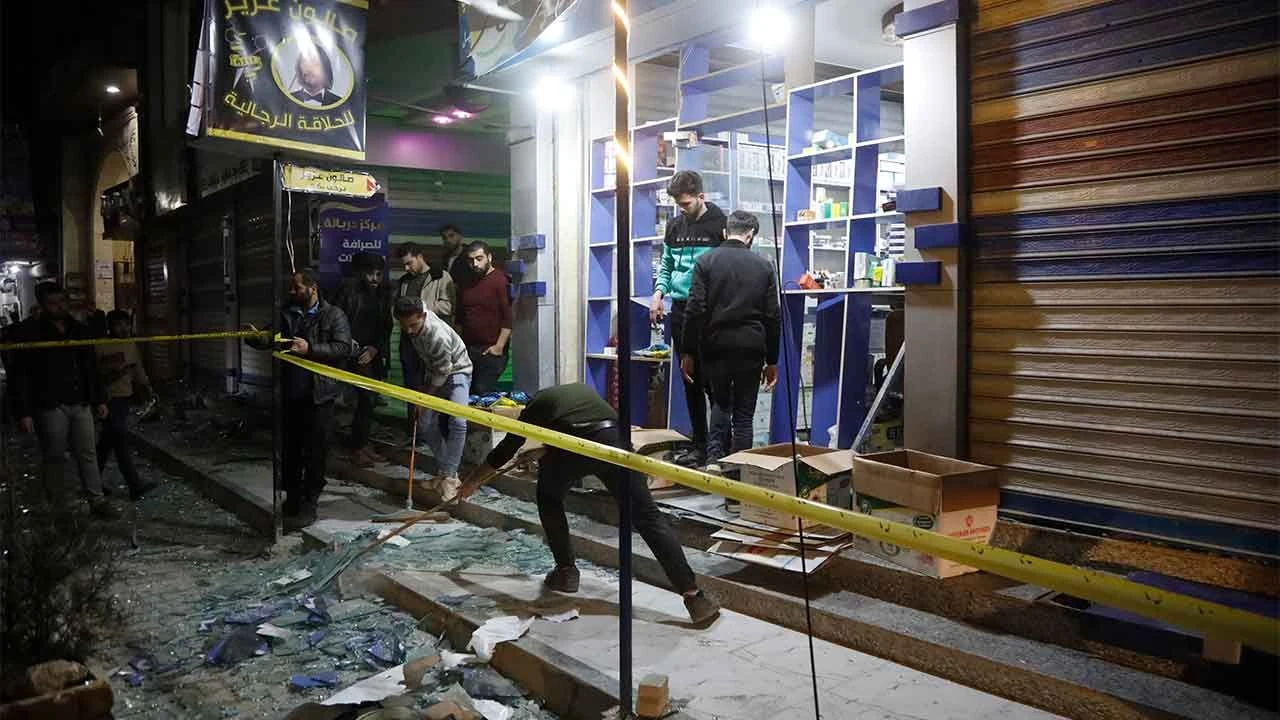 Suriye'de bombalı terör saldırısı: 4 sivil öldü, 20 sivil yaralandı - 2. Resim