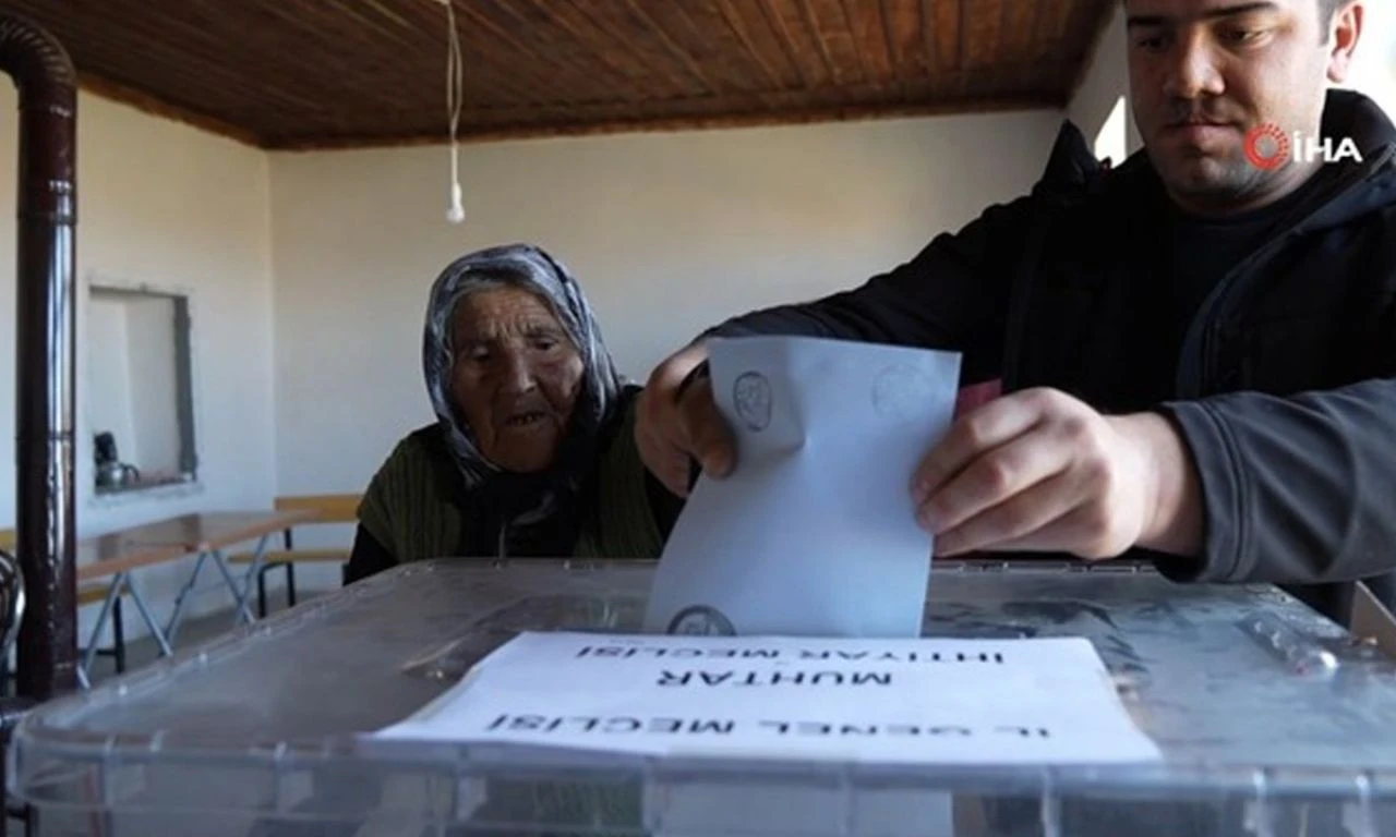Türkiye ve dünyanın 'en'leri oylarını kullandı