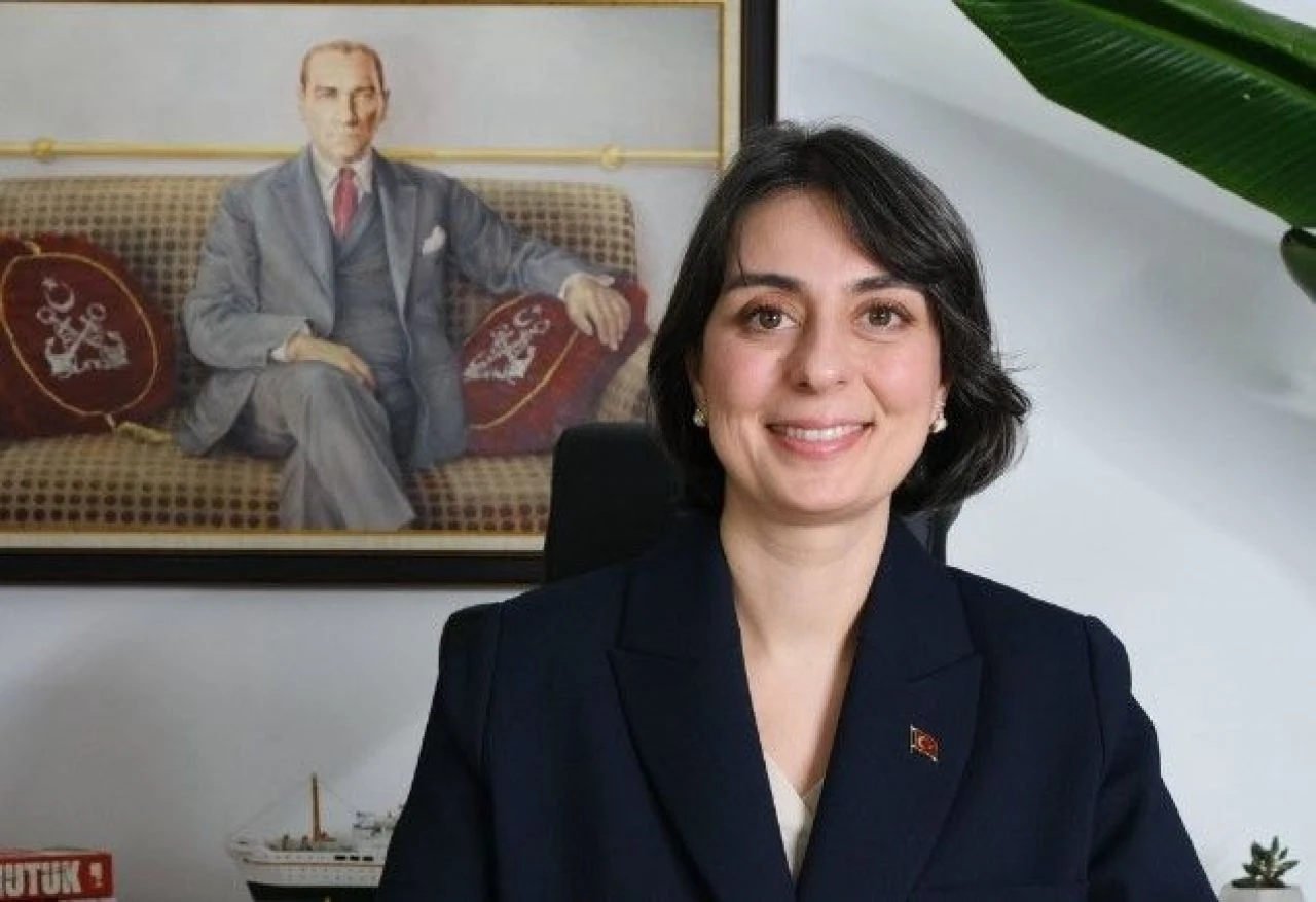 CHP Üsküdar Belediye Başkan adayı Sinem Dedetaş'ın hayatına dair bilgiler