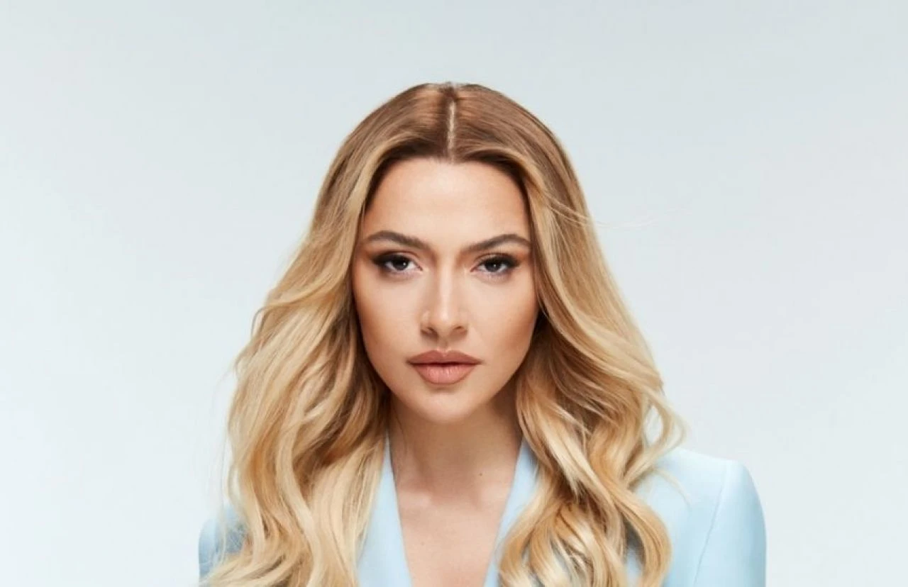 Hadise yeni yılda 3 <a href=