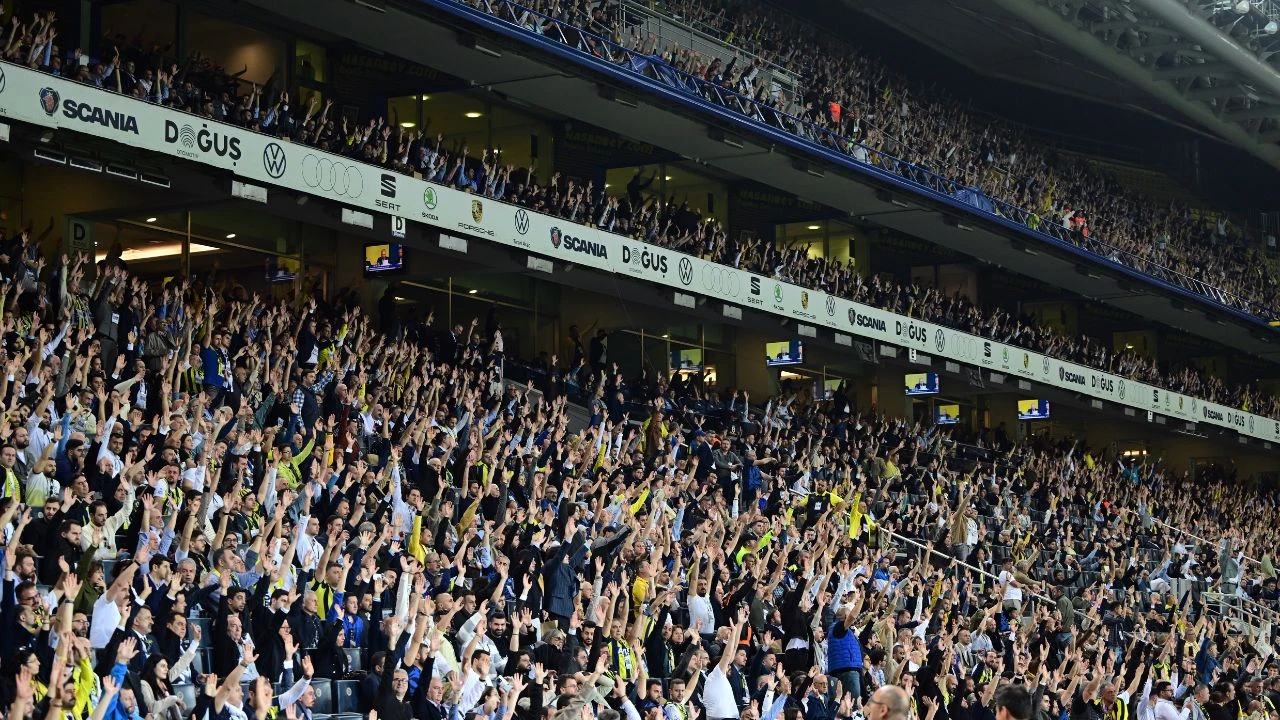 Fenerbahçe&#039;de yönetime yetki verildi! Genel kuruldan çıkan 4 madde