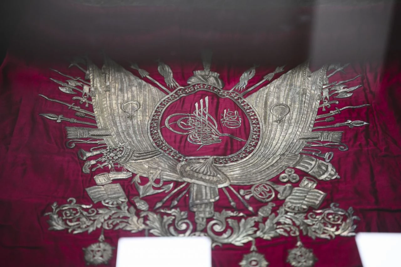 İstanbul Üniversitesi kutsal emanetleri ziyarete açtı